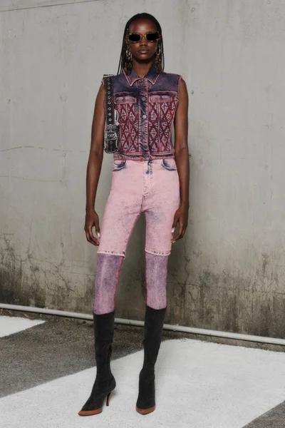 Look 28